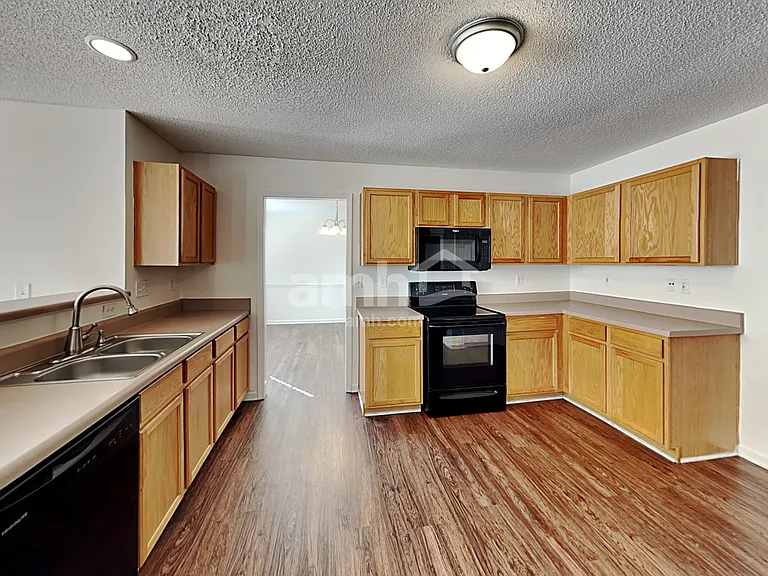11008 Padderborn Ct — Photo 3