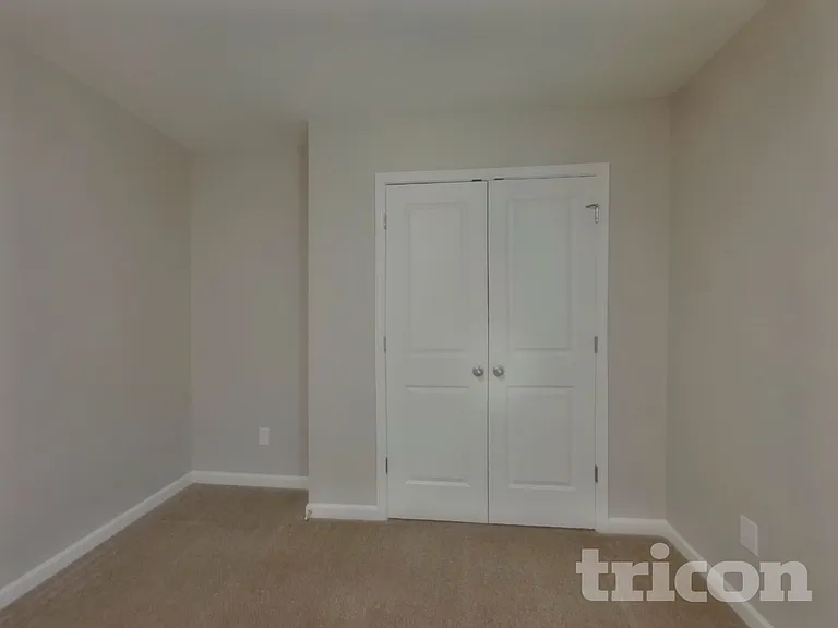 126 Spring Knoll Dr — Photo 9