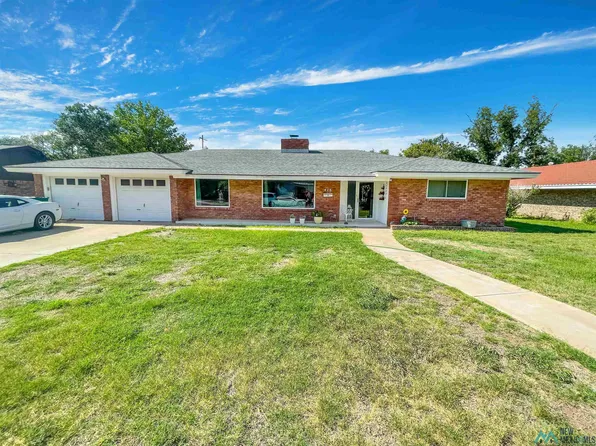 416 E Alto Dr, Hobbs, NM 88240