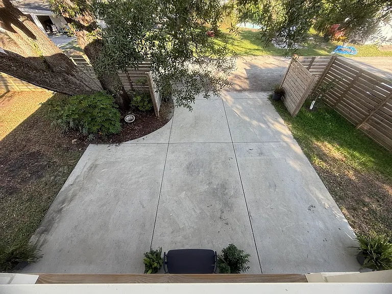 406 Caverly Ln — Photo 14