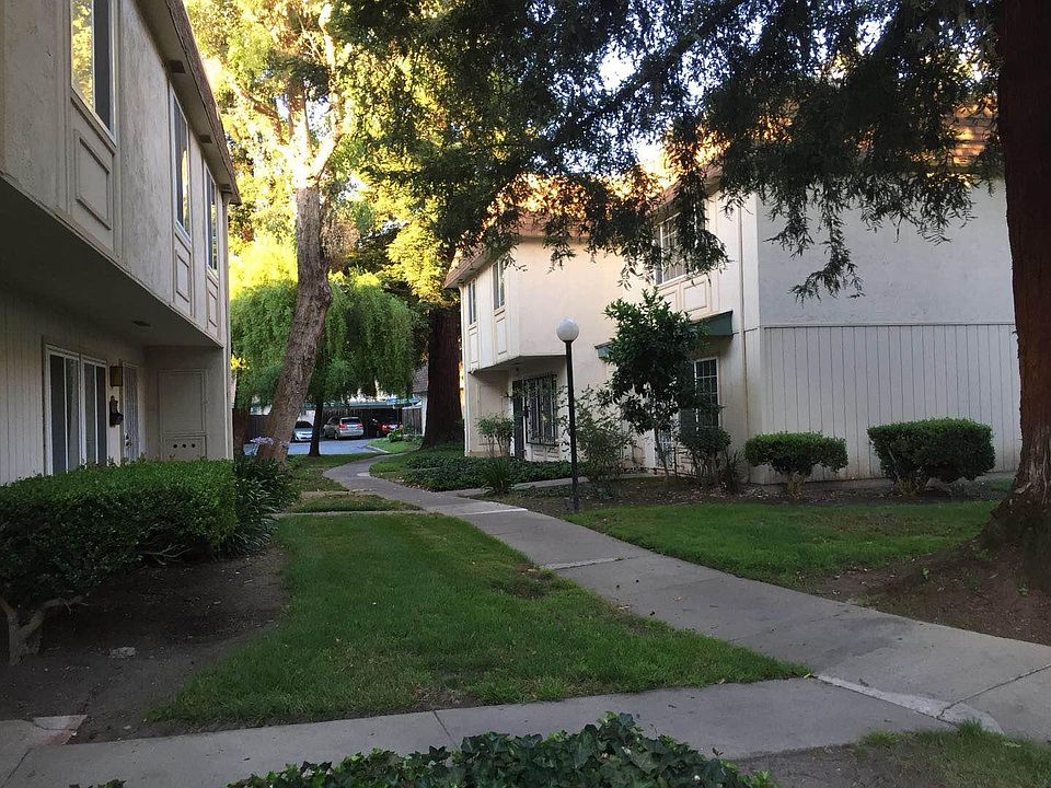 1st image of 246 Irazu Ct