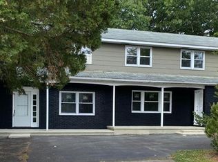 229 Maple Ave ROOM B, Blackwood, NJ 08012