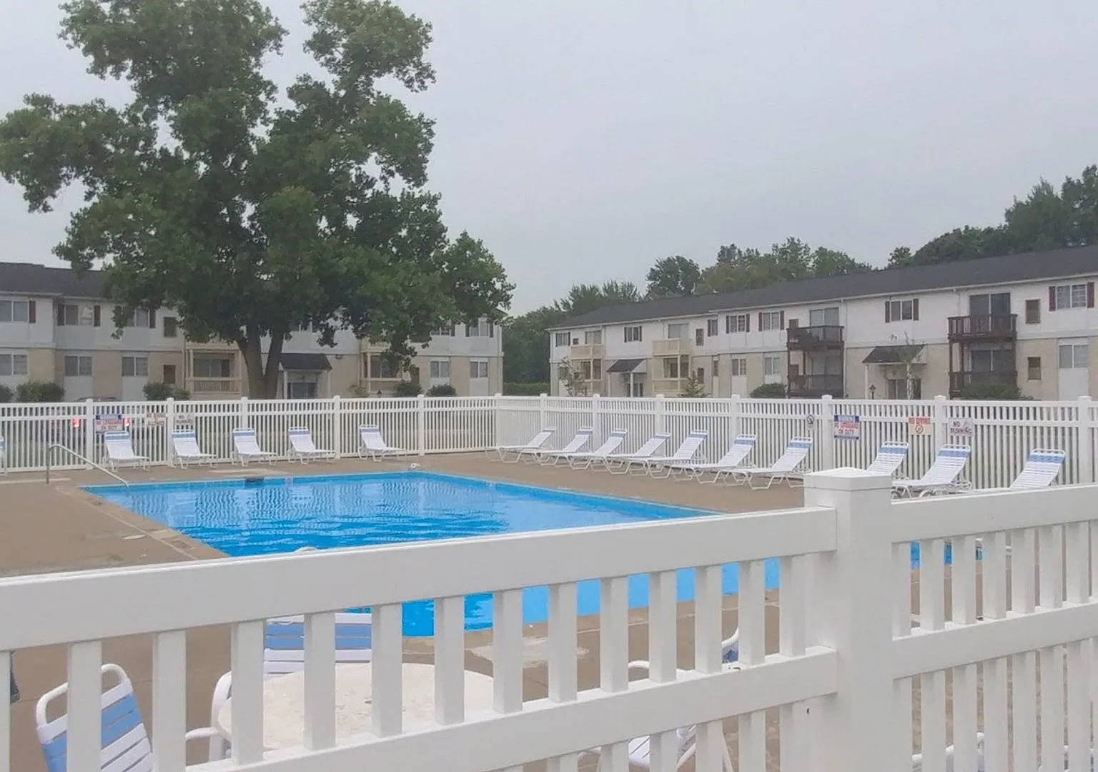 Sterling Pointe Apartments — Photo 3