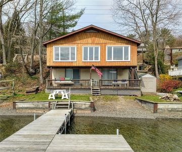 16726 W Lake Rd, Branchport, NY, 14418