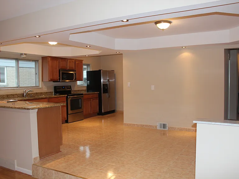 3089 Otter Dr — Photo 2