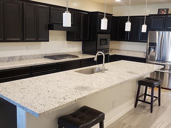 3rd image of 2062 E Lantana Dr