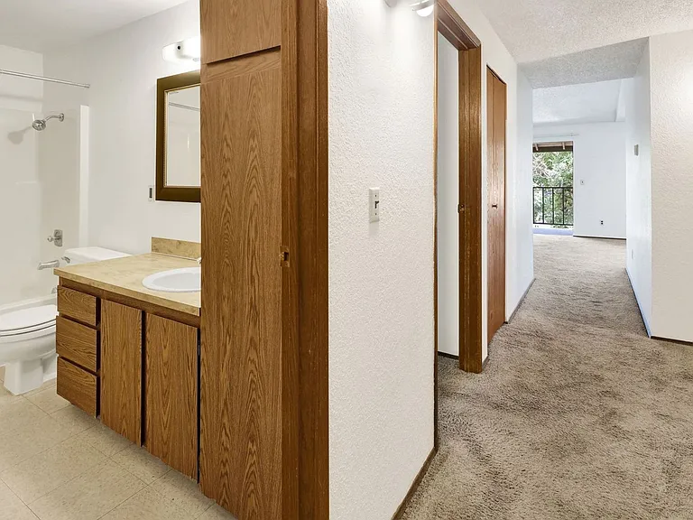 316 Elwood Ct #320 — Photo 19