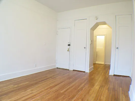 Rented by Manhattan Flats | media 4