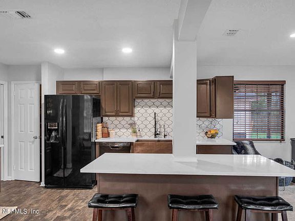 4th image of 3022 Brougham Ave