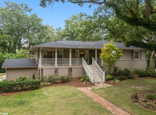 213 Pier Ave, Fairhope, AL 36532