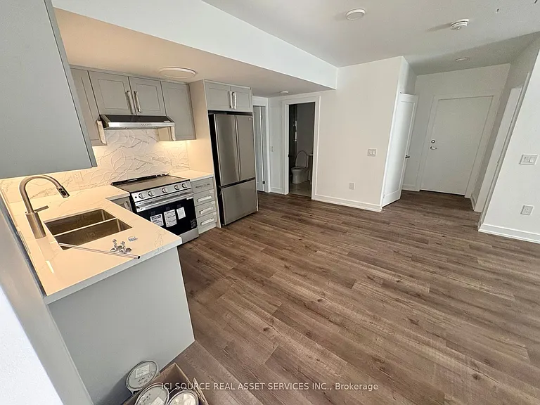 8 Redkey Dr #BASEMENT — Photo 3