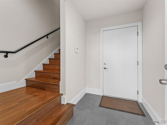 3rd image of 4445 Olive St