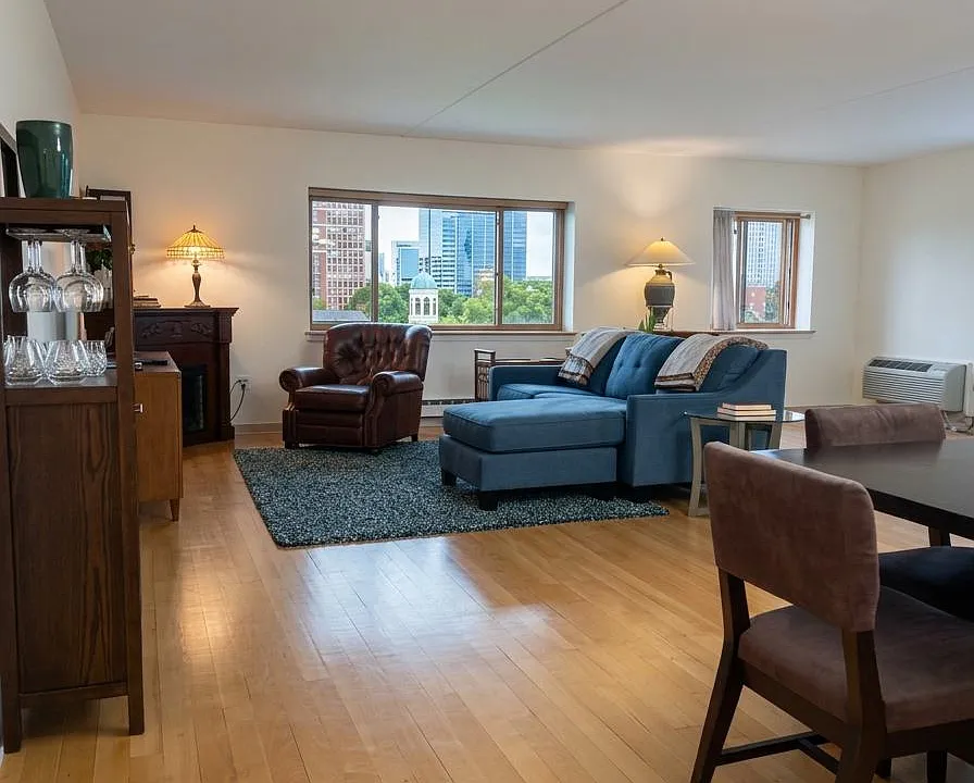 200 Lombard St #608