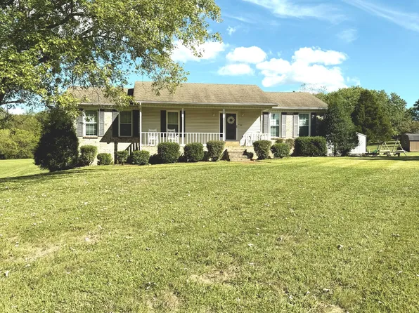 356 Lee Rd, Cottontown, TN 37048