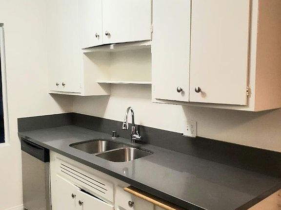 2nd image of 2320 Glendale Blvd #107