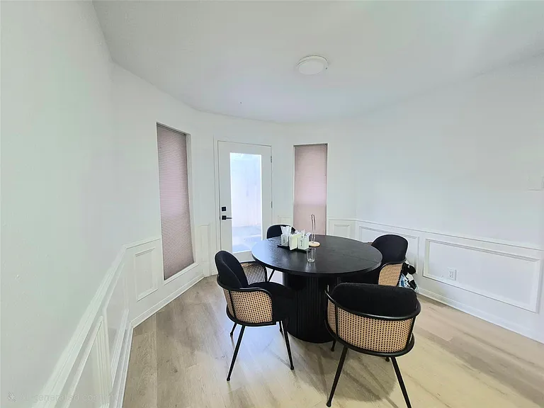 11911 Dandelion Ln — Photo 10