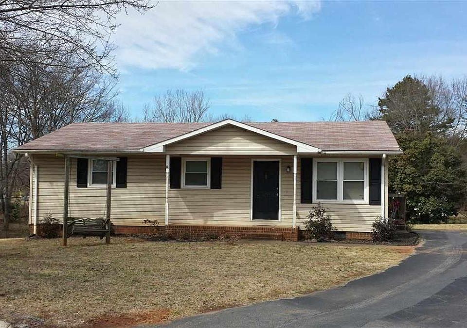 1st image of 141 Padgett Ct #141