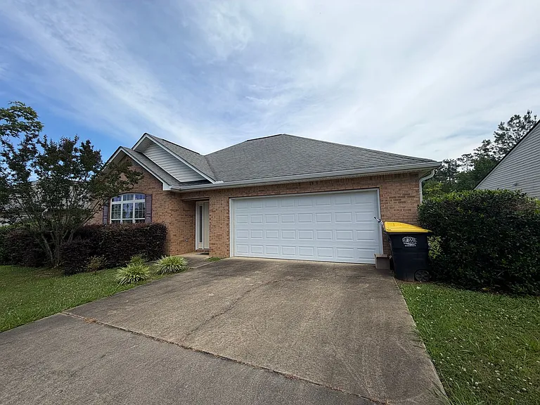 10 Southfork Dr SW — Photo 25