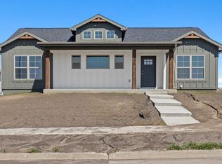 509 Sycamore St, Dallas Center, IA 50063