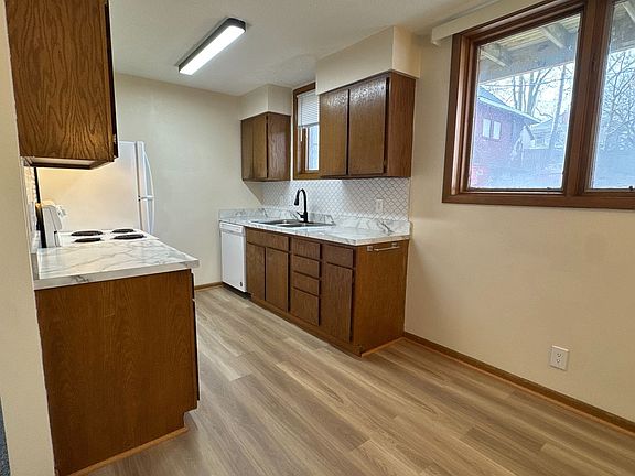 2nd image of 1235 S 22nd St APT 5