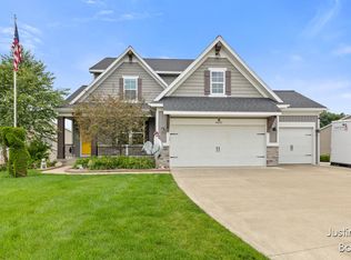 8420 Sunnyview Rd SE, Caledonia, MI 49316