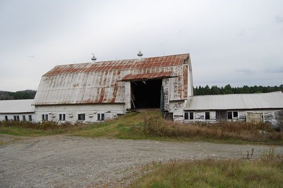 4th image of 355 Vt Route 14 S