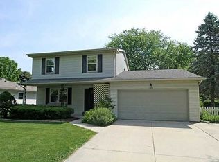 1024 Hunt St, Maumee, OH 43537