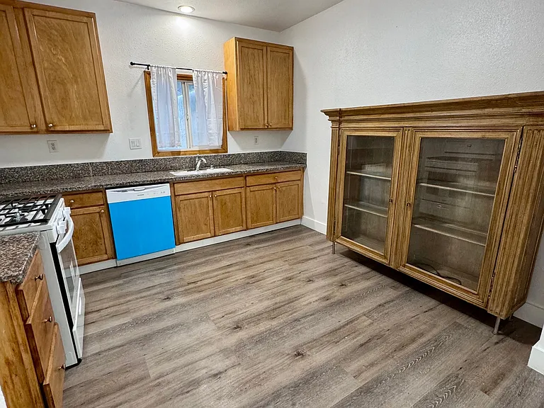 1736 Junipero Ave #A — Photo 10