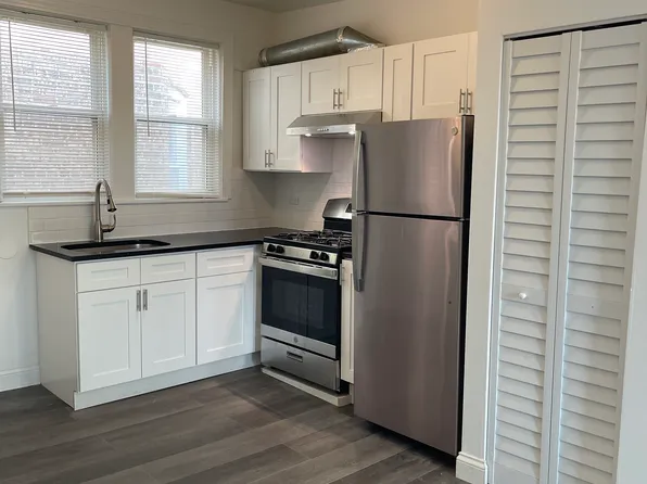3001 N Leclaire Ave #2, Chicago, IL 60641