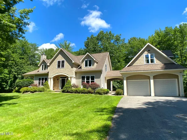 49 Homestead Road, Saratoga Springs, NY 12866