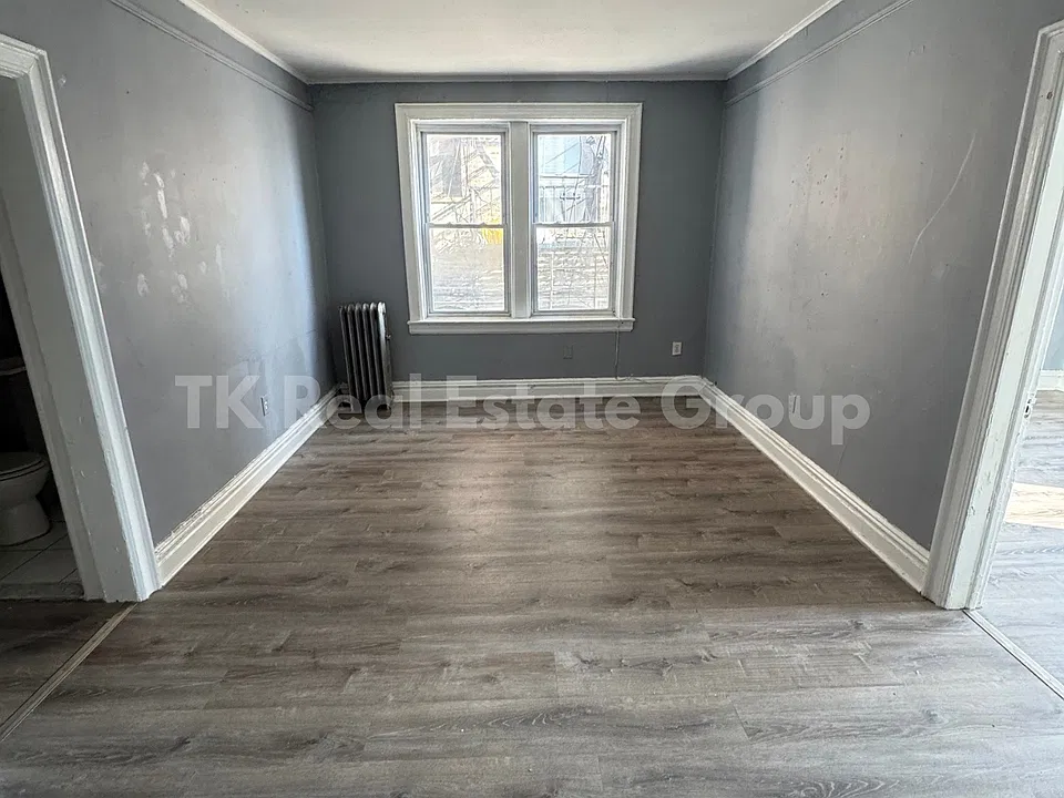 2102 Kennedy Blvd #23