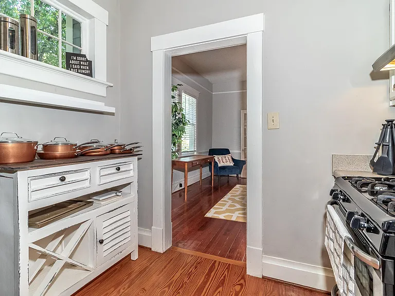 1117 Cobb St — Photo 8