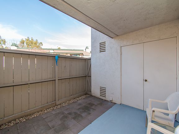 4th image of 450 W Vermont Ave Unit 2203