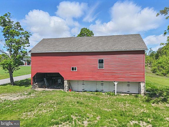 2nd image of 1652 Bonser Rd