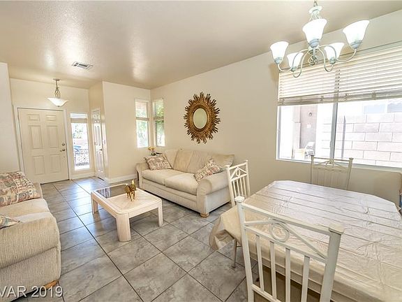 5th image of 272 Golden Shore Dr