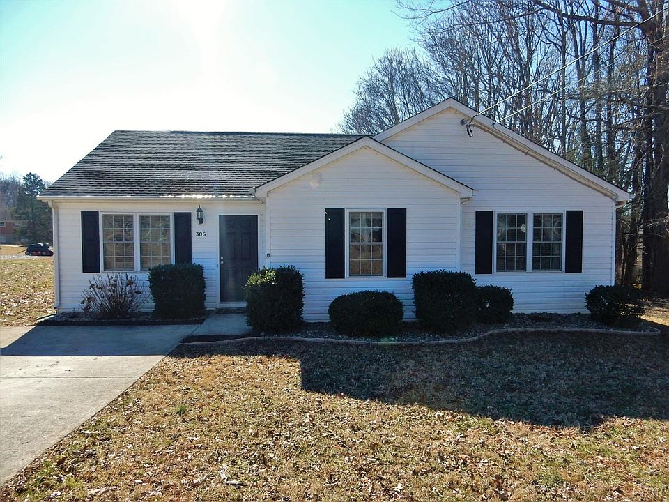 1st image of 306 Beverly Hills Cir