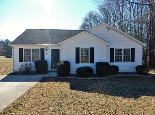 306 Beverly Hills Cir, Lynchburg, VA 24502