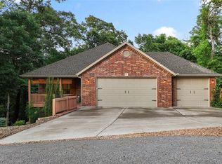 4 Newport Ln, Bella Vista, AR 72715
