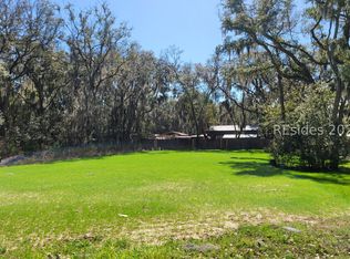 5 Mosse Rd, Saint Helena Island, SC 29920