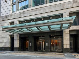 130 N Garland Ct APT 2409, Chicago, IL 60602