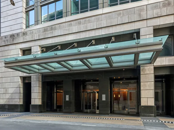 130 N Garland Ct APT 2409, Chicago, IL 60602