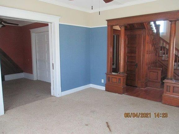 5th image of 1118 N Lincoln St