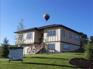 16 Overlook Ln, Gypsum, CO 81637