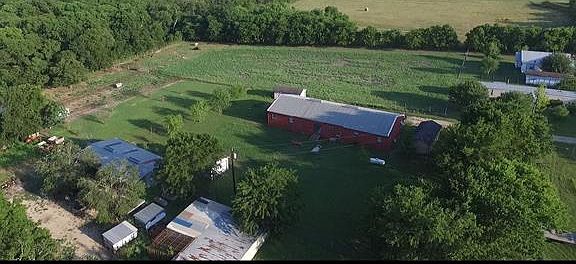 3rd image of 617 County Road 129