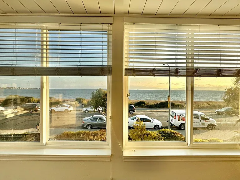 Shoreline — Photo 33