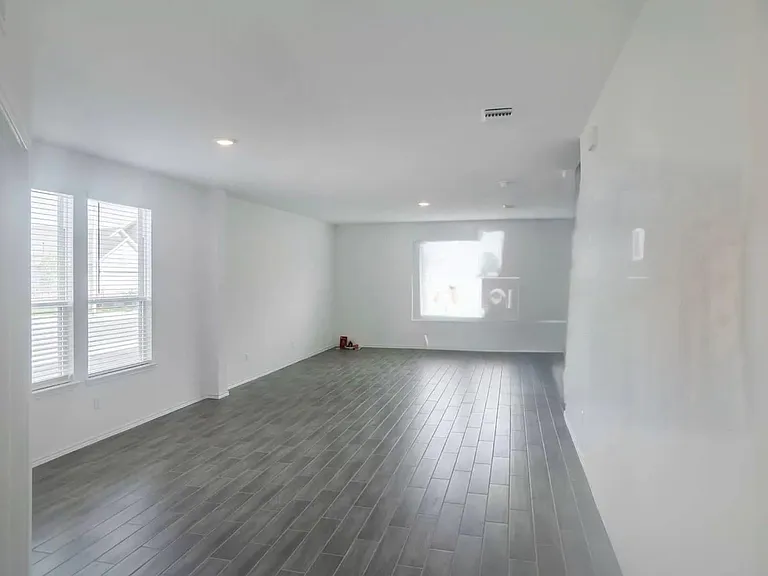 1529 Holly Lake Dr — Photo 11