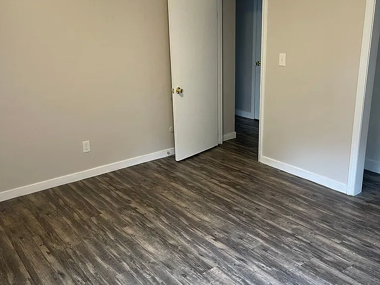 Upton St Apartments LLC — Photo 30