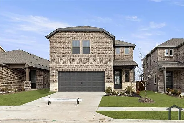 601 Waterhouse Lake Dr — Photo 2