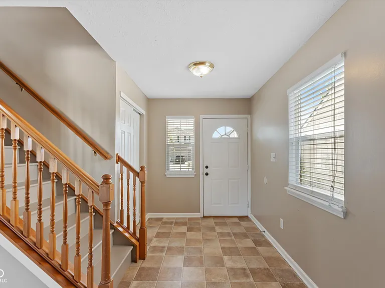 2808 Dawnlake Dr — Photo 3