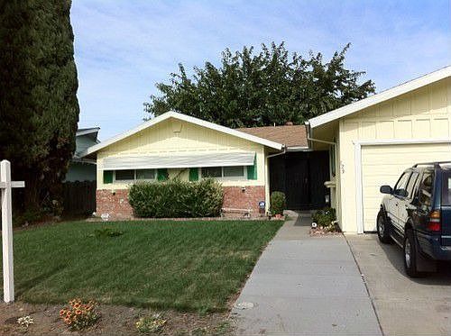 2nd image of 123 Stirling Ct